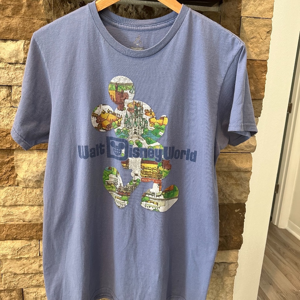 Walt Disney World Disneyland Resort Tee - Picture 3 of 9